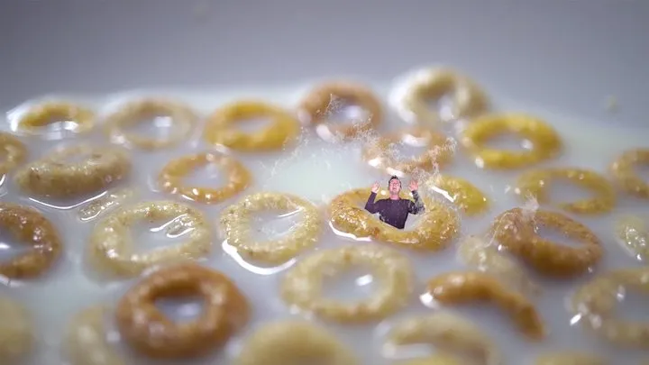 APOLLO : HONEY I SHRUNK THE K DS CEREAL SCENE