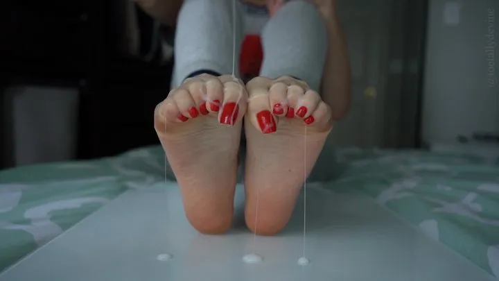 Cummy Feet Play