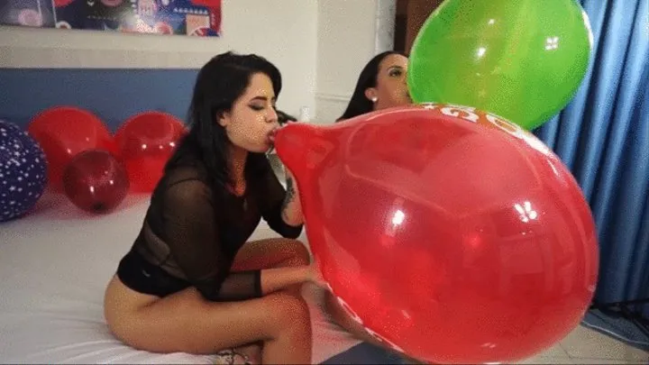 WILD KISSES WITH VERY HORNY IN BALLONS --- BY ADRIANA FULLER AND THAY FLORES - CLIP 3