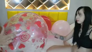 TWO LESBIANS PLAYING AND FARTING US BALLOONS - BY PENELOPE PINK AND BIA MELLO - CLIP 2 KC 2023!!!