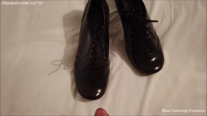 Clip #16 Kinky Platform Heels Wank