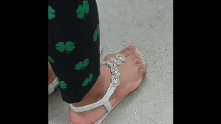 Redbone MILF Wearing Tight Leprechaun Pajamas With Her Elegant Sandals And Her Lovely Seductive Feet N Sexy Toes