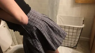 Short Pee-4