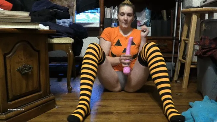 Halloween masturbation pumpkin sock pee