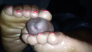 Kcfetishkween of IG bbw thick feet cum blast2