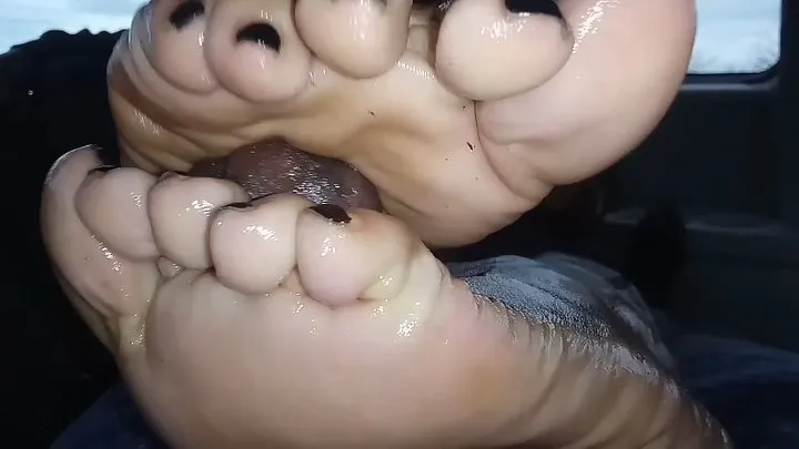 Mz thick Wrinkles first van footjob experience