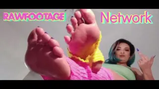 Heavenly'sexy footjob pov