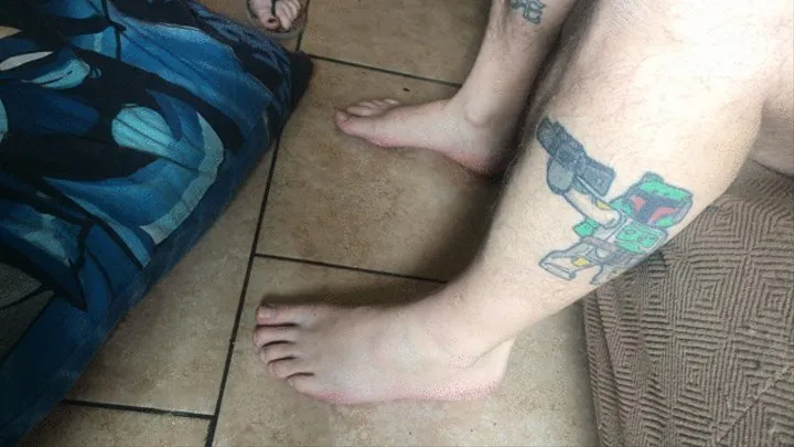 big manly feet get a relaxing massage