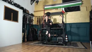 MISTRESS LILY DUPONT : CHALLENE FOR FEET