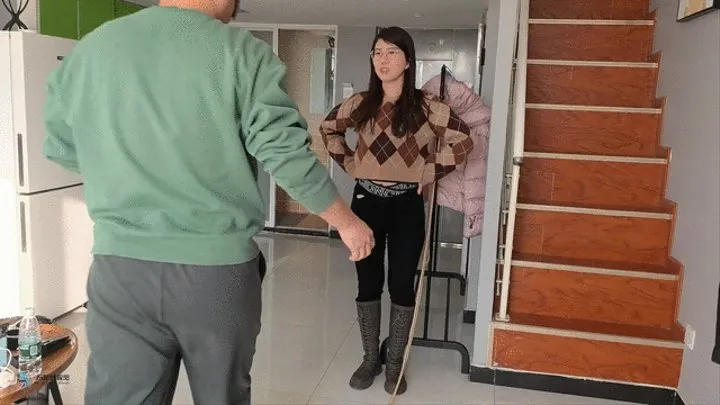 Boot Girl's first bondage experience (Chinese model ZhiRuo)