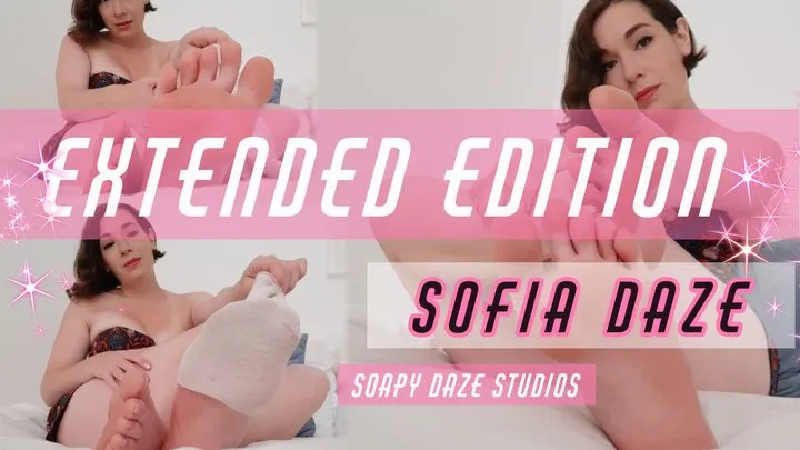 *Extended Edition* Aunty mesmerises with hot soles POV