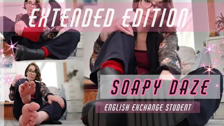 *Extended Edition* English exchange student wants to go barefoot!