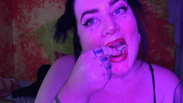 BBW Flossing and Lipstick