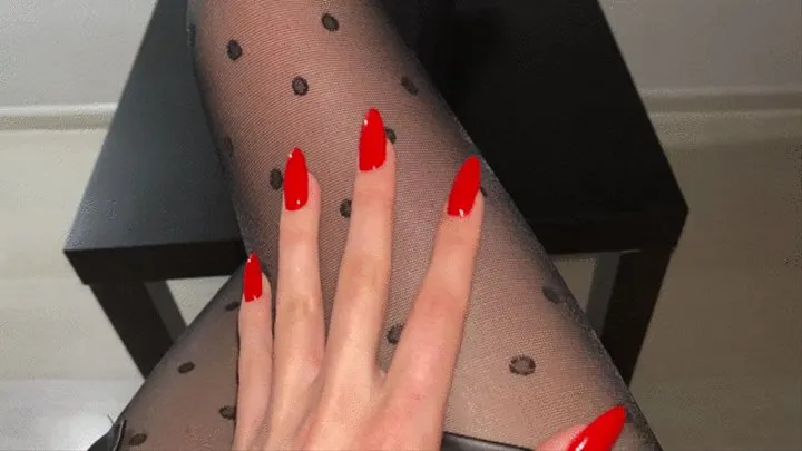 04  Long nails play with pantyhose