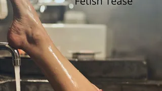 BUBBLE BATH FOOT FETISH TEASE