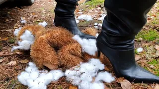 Destroying Teddy - He Lost His Fluff