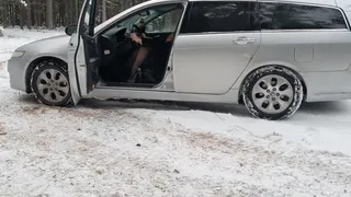 Extremely Hard Honda Revving in Snow