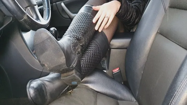 Leather Boots Unzipping