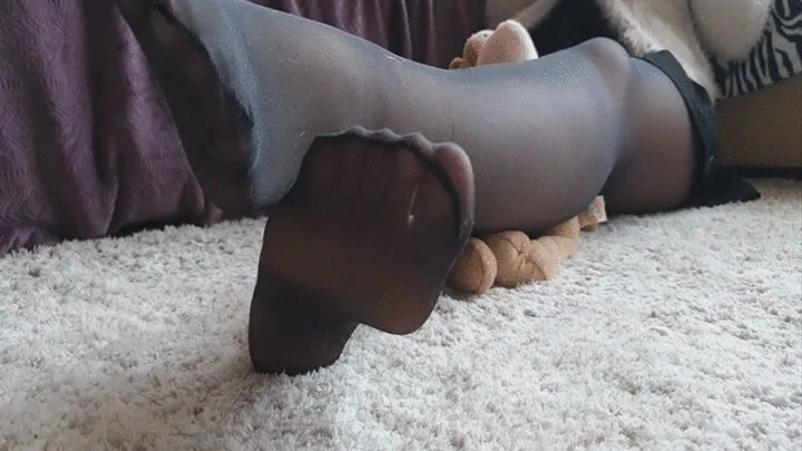 Unaware Giantess in Pantyhose Plushie Edition