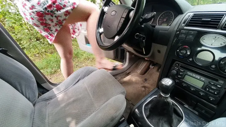 Drive in Sea Shell Sandals