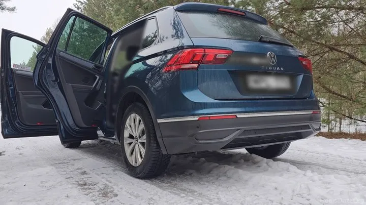 Bouncing New Volkswagen Tiguan