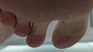 Unaware Giantess Working on Laptop Barefoot Pt 3