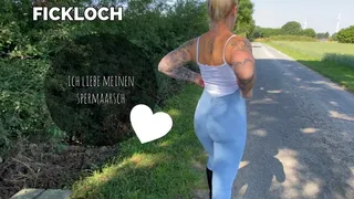 FUCKED ON THE PARKING BENCH WITH JEANS ASS FICKLOCH | i love my cum