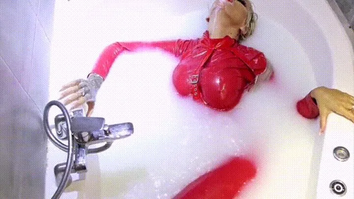 Milky jacuzzi latex