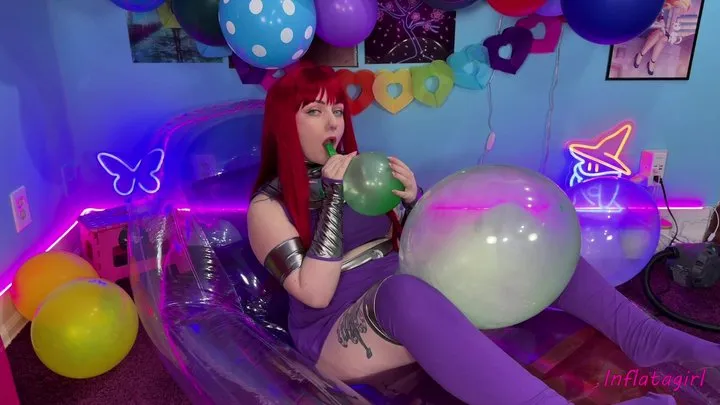 Starfire Blows Up Crystal Alien Balloons