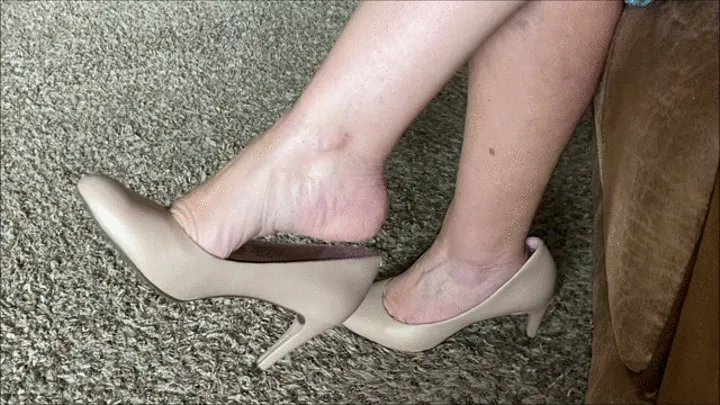 Deb Fucks Her Hubby After Grocery Shopping Wearing a LuLaRoe Dress and Creme Colored Rockport Spiked Heel Pumps (5-23-2021) C4S