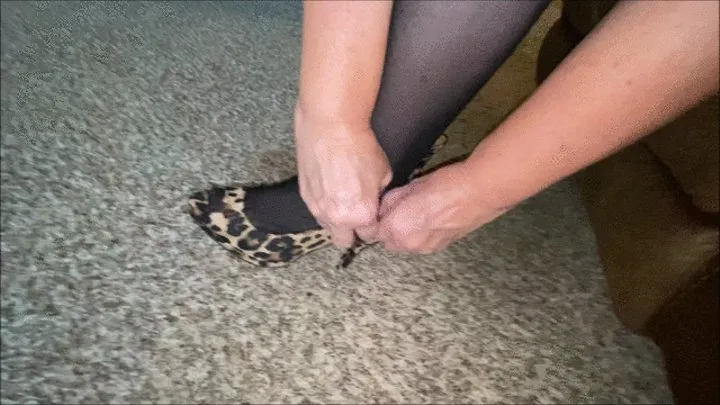 Fucking Deb on Thanksgiving Day 2020 After She Fixed Dinner & Dangled Her Abella Cheetah Spiked Heel Pumps 2 (11-26-2020) (C4S)