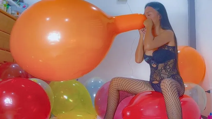 Sexy Camylle Sits To Pop Squeezes To Pop Nail Pops And Blows To Pop Crystal Balloons
