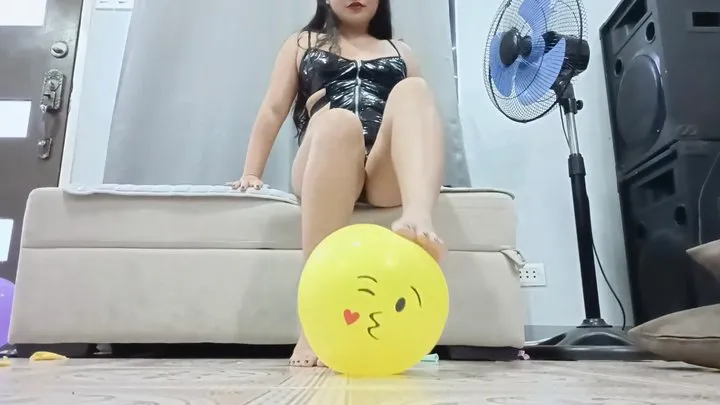 Sexy Freya Stomps To Pop All Your Yellow Balloons In Fishnets