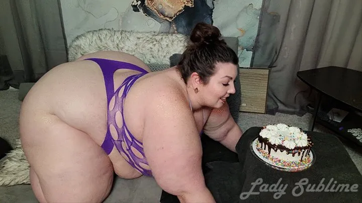 SSBBW No Hands Cake Stuffing