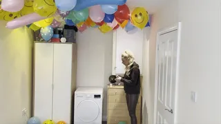 Helium balloon cigarette popping