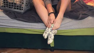 SOCKS TRY ON FOOT TEASE