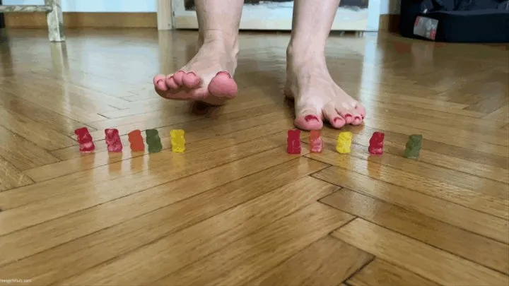 CHLOE AND THE GUMMY BEARS CRUSH