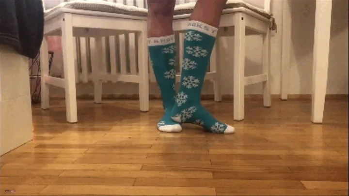 GIRLS PLAYING FOOTSIE IN CHRISTMAS SOCKS **CUSTOM CLIP**