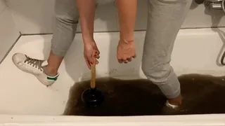 WET SNEAKERS IN A BATH TUB FIXING THE DRAIN **CUSTOM CLIP**