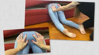 GIRL GOT STUCK INSIDE THE COUCH AND BEING PUSHED BY HER BUTT