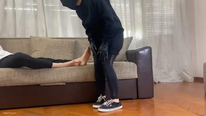 BURGLAR TICKLER WITH WITH LONG NAILS RETURNS FOR HER TICKLISH FEET