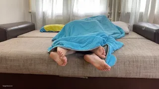 MORNING BARE FEET UNDER BLANKET AND SEXY BED FOOTSIE