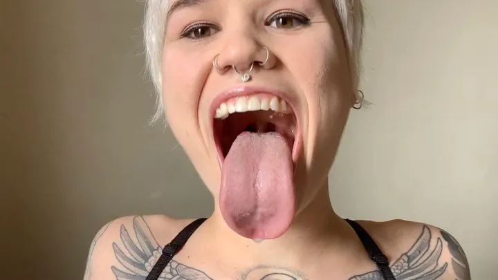 Alt Long Tongue Mouth Fetish