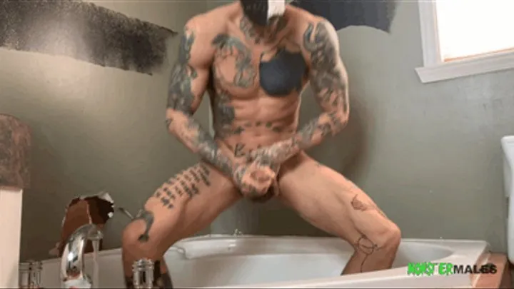 Big dick tattooed stud Bo Sinn jerk and cum