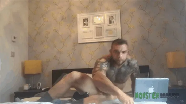 Big dick tattooed Irish Stud Andy Lee jerks and cums in sneakers