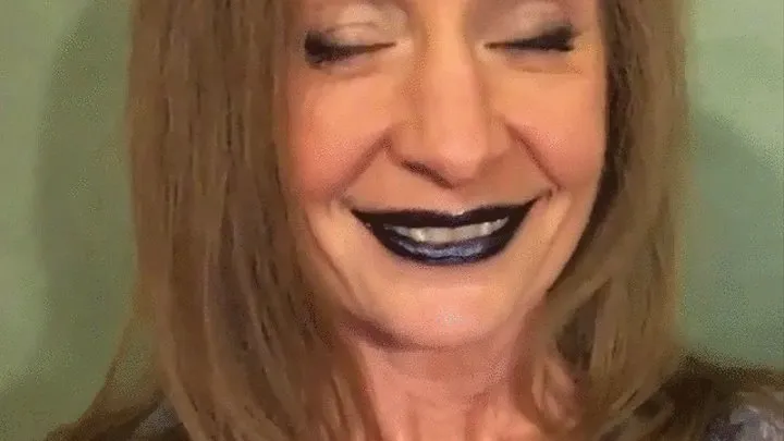 BLUE & GOLD LIPS