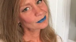 2024 BRIGHT BLUE SPARKLE LIPS WITH PLAYFUL TONGUE