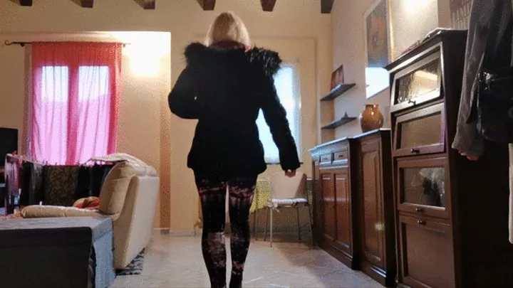 It was an hard day, i arrived at home with my high heels boots and i sprain