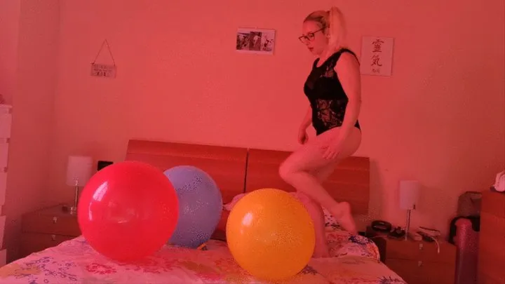 Bouncing big balloons on my bed
