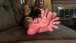 3 COMBO CLIP OF LONG LEGS, SOLES AND NAILS